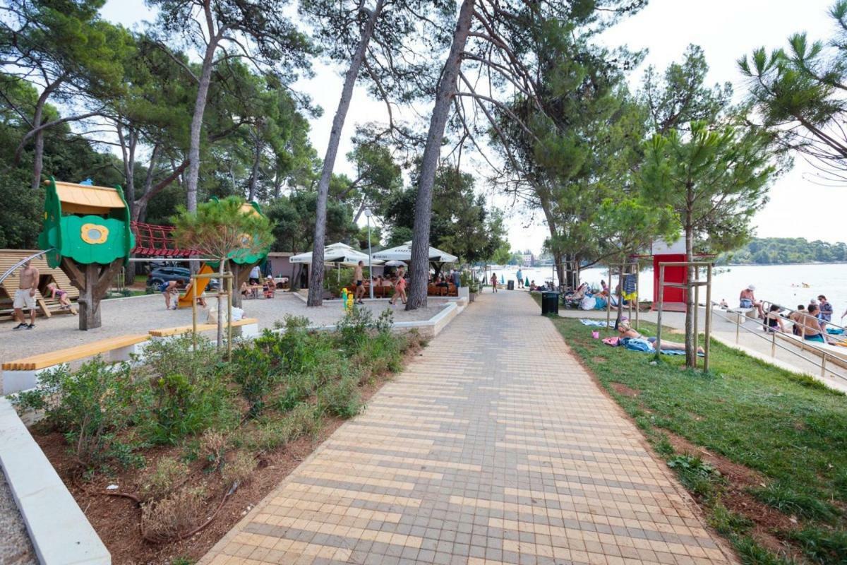 Apartmen Relax 200 M T Beach Leilighet Rovinj Eksteriør bilde